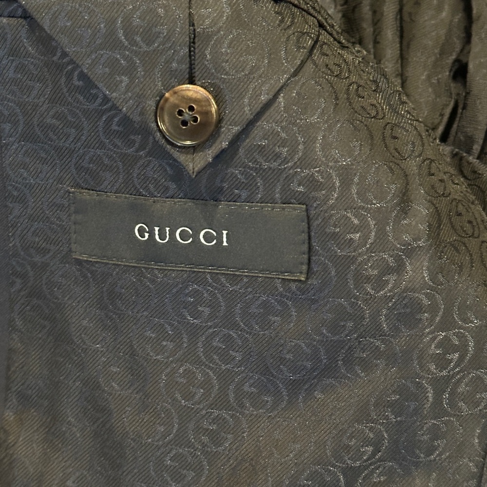 Gucci Men's Navy Suit - Picture 4 of 8